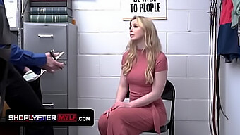 El Coño De Sunny Lane Se Llena De Esperma De Un Guardia De Seguridad