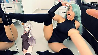 Joven Cosplayer Con Un Gran Culo Da Una Doble Mamada Y Corrida Facial